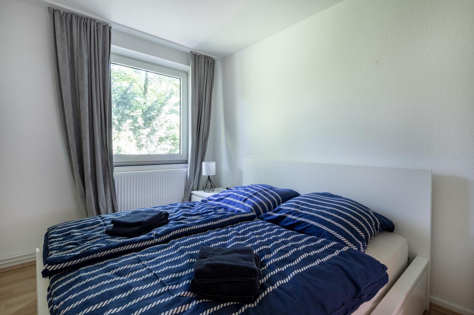 Ferienwohnung Liegeplatz ヴィルヘルムスハーフェン エクステリア 写真