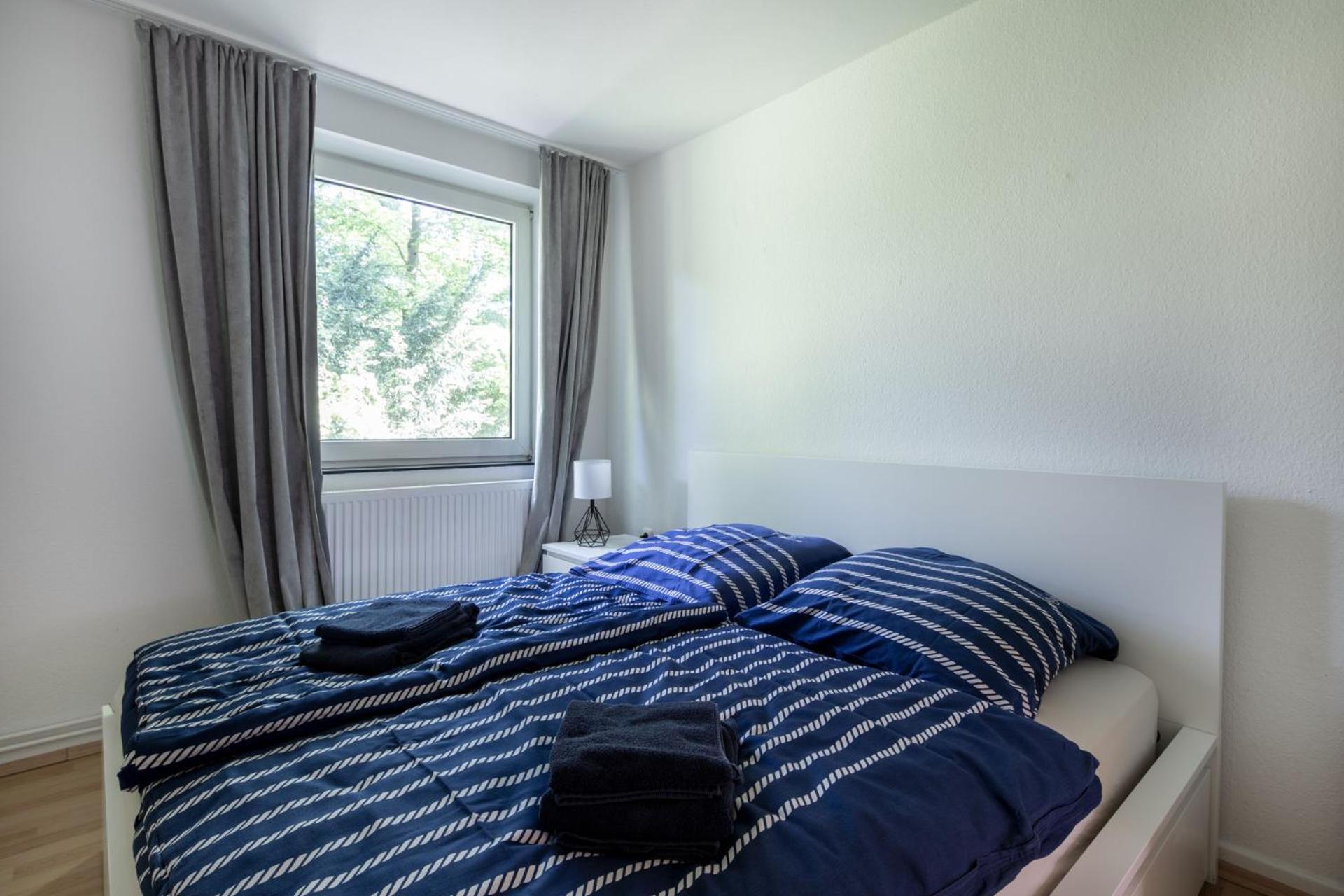 Ferienwohnung Liegeplatz ヴィルヘルムスハーフェン エクステリア 写真