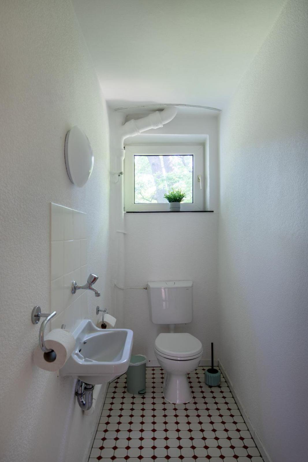 Ferienwohnung Liegeplatz ヴィルヘルムスハーフェン エクステリア 写真